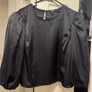 Black puff long sleeve shirt
